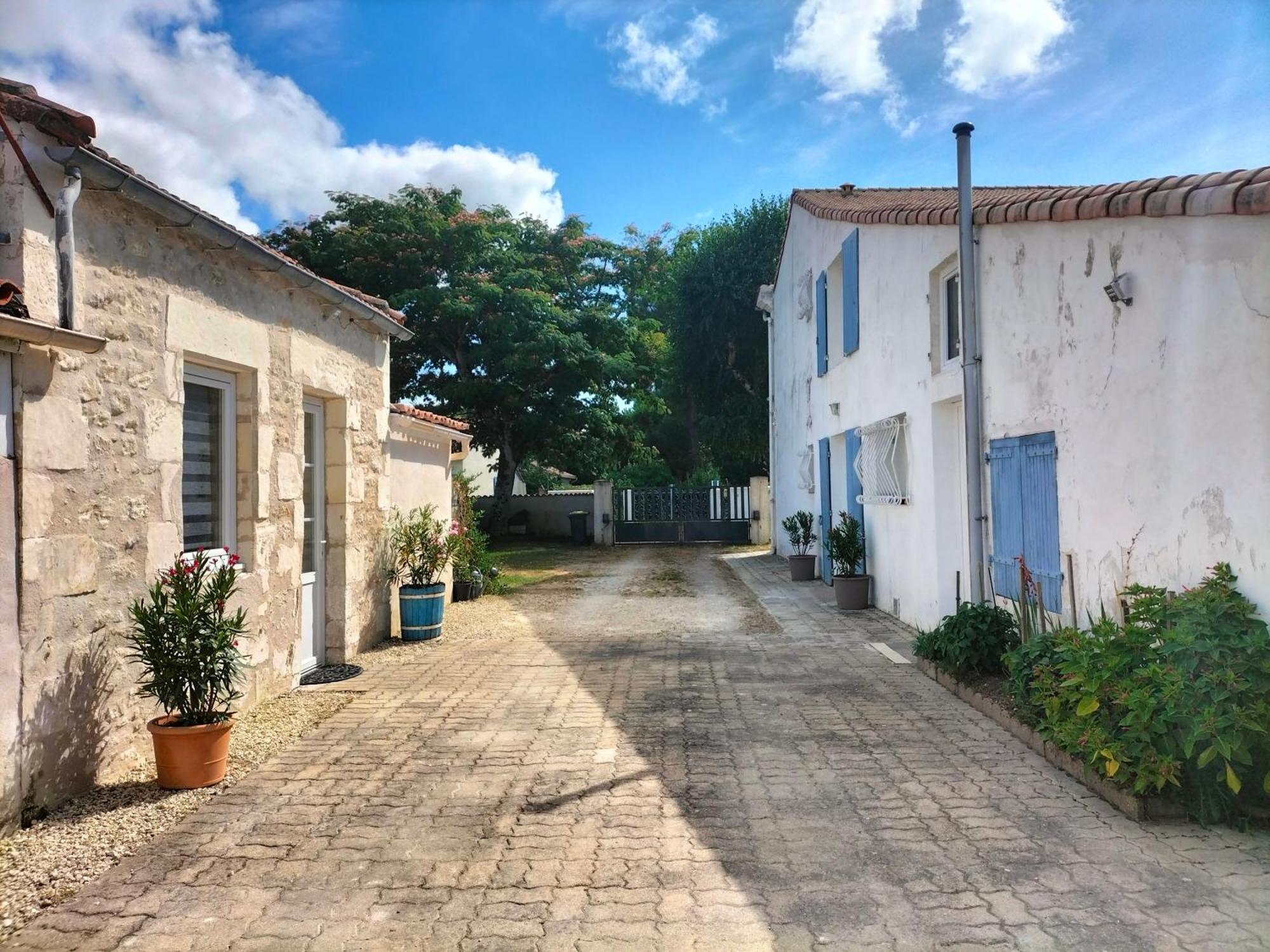 Agreable Maison De Vacances En Charente-Maritime Arvert Bagian luar foto